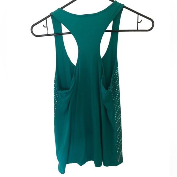 Jennifer Lopez Tank - Picture 2 of 3